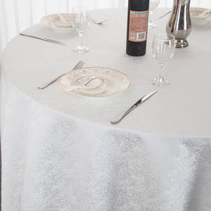 白い花柄のエンボス加工丸型テーブルクロス 500gsm PUテーブルクロス 円形 ポリエステル製 カスタム防水 ジャカード織り モダン - Product Image 2