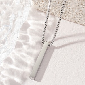 <span class=keywords><strong>Collana</strong></span> con Ciondolo a Barra Personalizzabile con Logo e Frase, Placcata Oro 18k in Acciaio Inossidabile, Vuota per <span class=keywords><strong>Incisione</strong></span> - Prezzo di Fabbrica - Product Image 2