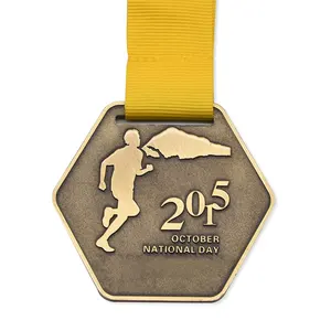 Produttore disegno su misura logo argento di placcatura bronzo commemorativa medaglia da corsa