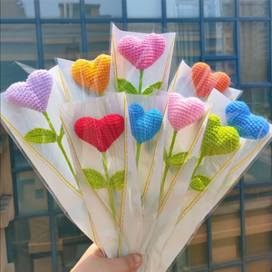 Nuovo Bouquet di Fiori Artificiali Fatti a Mano, <span class=keywords><strong>Margherite</strong></span> e Rose Lavorate a Maglia, a Forma di Cuore Rosso, Regalo per Compleanno, San Valentino, Festa della Mamma - Product Image 2