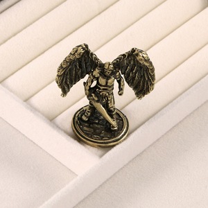 1 pz. Statuetta Decorativa da Tavolo in Ottone, <span class=keywords><strong>Angelo</strong></span> della Battaglia, Guerriero Maschile Muscoloso, Artigianato in Rame - Product Image 6