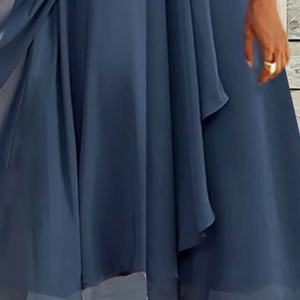 Robes de soirée slim en mousseline de soie à col en V avec appliques, vente en gros - Product Image 4