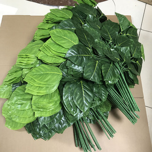 Decoración de <span class=keywords><strong>hojas</strong></span> de plantas de imitación <span class=keywords><strong>Hojas</strong></span> artificiales para decoración de boda de árbol decorativo - Product Image 6