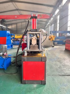 Machine de formage automatique de poutres en C CANGZHOU HAUAN MACHINERY, 380V, haute productivité, équipement de fabrication de cadres en acier - Product Image 3