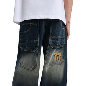Jeans personnalisés avec broderie de logo, jeans oversize pour hommes, streetwear, hip hop, Y2K, jeans baggy, jeans délavés, jeans tendance, pantalon en denim droit pour hommes - Product Image 3