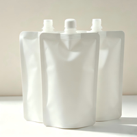 Pochettes souples avec bec verseur et valve pour boissons liquides (eau, jus) – 100 ml, 500 ml, 1 L – Pliable, portable, personnalisable