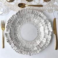 Assiettes de présentation en verre transparent Gold Coral de 13 pouces avec bord floral pour la décoration de centre de table de mariage, banquet ou fête