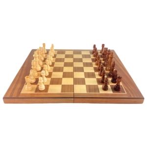Tablero de Ajedrez Magnético de Madera de Alta Gama, Tres en Uno, Diseño Plegable, Incluye Ajedrez, Damas y Backgammon - Product Image 5