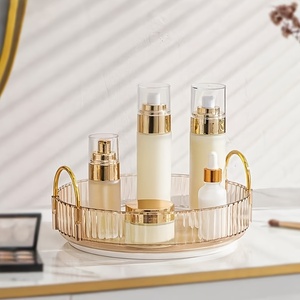 Organisateur de maquillage rotatif à 3 niveaux en plastique doré, extensible, moderne, facile à assembler, pour coiffeuse et salle de bain - Product Image 4