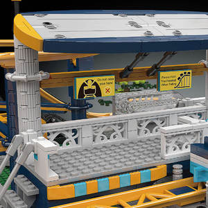 Model King Paradise Series 1:8 Scale Transportation Roller Coaster Assembled ABS Plastic Construction <strong>Toy</strong> Building Blocks Set - Product Image 4