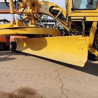 Nouvelle Excavatrice d'occasion Cat Grader 140H d'origine, très demandée, avec 0-2000 heures de service et un poids de 17271 kg