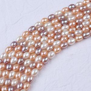 Perles d'eau douce en forme de riz Zhuji 7-8 mm, naturelles, blanches, poudre avec des couleurs mélangées de violet pour collier et bracelet DIY - Product Image 3