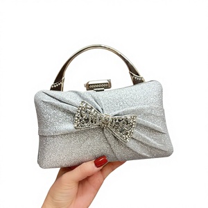 Pochette de soirée pour femme avec motif diamants plissés, bandoulière unique, fermeture éclair, en polyester, pour événements et dîners - Tanjing - Product Image 1