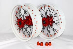 Roues de moto complètes Supermoto en alliage d'aluminium de 17 pouces personnalisées en usine pour les modèles <span class=keywords><strong>Beta</strong></span> <span class=keywords><strong>RR</strong></span> Exc 2012 2023 <span class=keywords><strong>250</strong></span> de 450 - Product Image 3