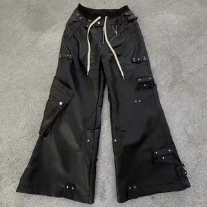 Arcobaleno Spray personalizzato Streetwear Hip Hop Multi tasche <span class=keywords><strong>pantaloni</strong></span> svasati oversize larghi impilati <span class=keywords><strong>pantaloni</strong></span> in <span class=keywords><strong>pelle</strong></span> Cargo da uomo - Product Image 1