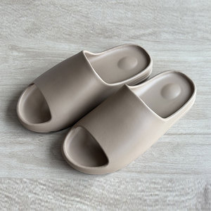 Collection Printemps-Été : Nouvelles Sandales Confortables en EVA Épais Antidérapantes pour Hommes et Femmes, Semelle Souple, Style Coco, Rehaussantes - Product Image 6