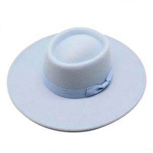 หมวกเฟโดราแบบใหม่สุดหรูสำหรับผู้หญิง หมวกเฟโดราปีกกว้างสำหรับทุกเพศ พร้อมริบบิ้น ปีกกว้าง 9.5 ซม. หมวก 100% - Product Image 2