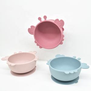 Bol de table en silicone en forme de crabe de dessin animé pour bébé, bol d'alimentation de qualité alimentaire pour enfant, bol à collation avec ventouse pour l'apprentissage de l'alimentation - Product Image 3