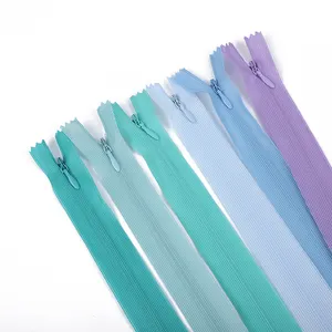직접 공장 도매 3 # 나일론 보이지 않는 지퍼 다채로운 레이스 패브릭 테이프 의류 지퍼 재고 의류 드레스 바지