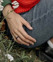 Bague en Titane Noir Brossé OAHLAN Prête à l'Expédition, 6MM 8MM, Alliance de Mariage et Bague de Fiançailles pour Homme et Femme