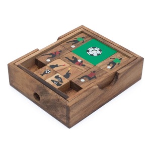 Jeu de <span class=keywords><strong>puzzle</strong></span> en bois classique : <span class=keywords><strong>Puzzle</strong></span> de déplacement et curseur de joueur de football Klotzky, jouet Montessori unisexe en bois - Product Image 1