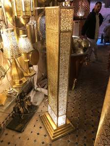 Lampada da Terra Artigianale Fatta <span class=keywords><strong>a</strong></span> <span class=keywords><strong>Mano</strong></span> per l'Ospitalità, Elegante Lampada da Tavolo Realizzata con Cura - Product Image 4