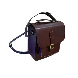 BS INTERNATIONAL – Nouvelle Pochette Portefeuille Téléphone en Cuir Véritable pour Femme, Étanche, avec Fermeture Éclair, Idéale pour la Saint-Valentin, Modèle Deux - Product Image 6