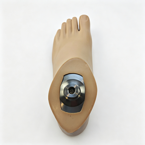 Prótesis de pierna de poliuretano duradero de 22-28 cm con pie Sach y núcleo de plástico, con adaptador de pie - Product Image 4