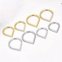 Anneau de nez clicker en titane ASTM F136 en forme de goutte d'eau 16G, segment articulé, pour piercing de cartilage, cadeau de mariage OEM