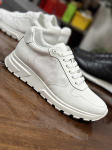 2025 nouvelles chaussures de sport respirantes légères blanches pour hommes de haute qualité avec personnalisation du logo du designer - Product Image 4