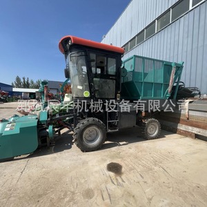 Cosechadora de Maíz de Alta Productividad con Tracción en las Ruedas Verdes para la Cosecha de Campos de Maíz - Product Image 4