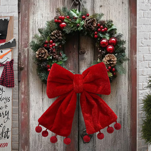 Ornement de Noël en velours rouge avec nœuds et pompons, 3 tailles, décoration intérieure classique, 7 pouces de haut, artisanal, décoration de fêtes personnalisée - Product Image 4