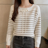 Pull-over décontracté en maille pour femme, col bateau, épaules tombantes, à rayures horizontales fines marron, avec cordon de serrage, de haute qualité