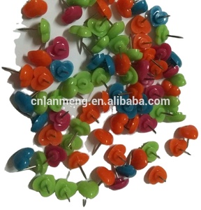 Các loại màu hình trái tim ngón tay cái tack cho văn phòng sử dụng để đánh dấu & vẽ trên tường & bản đồ - Product Image 2