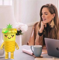 Altavoz Portátil con Luces LED de Frutas, Novedad en Gadgets, Altavoz con Reproductor de Música de Alta Calidad