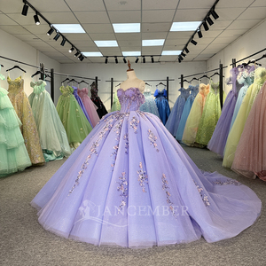 Para 1306 Vestido de Quinceañera Exclusivo Color Lila con Perlas, Escote Corazón, Estilo Princesa con Encaje, Cuentas y Apliques para Fiesta de Noche de 16 Años - Product Image 2