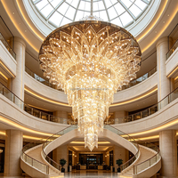 Lustre conique sur mesure en cristal K9 pour hôtel, suspension multi-niveaux en verre cristallin pour projets hôteliers