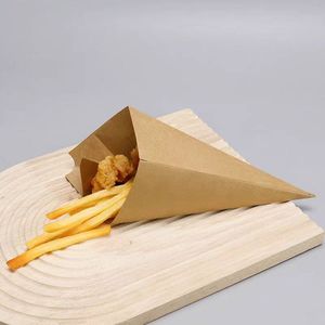 Conos de Papel Resistentes al Aceite, Desechables, de Papel Kraft, para Empacar Alimentos, Porta Papas Fritas, Reciclables - Product Image 4