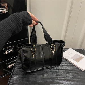 Sac à dos en cuir PU style moto rétro Maillard de style européen pour femme, nouveau modèle 2026, tendance et grande capacité - Product Image 4