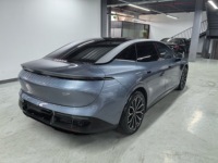 ZEEKR 007 2024 SUV électrique de luxe, batterie 75 kWh, propulsion arrière, autonomie 688 km, système de conduite intelligent, transmission automatique, sièges en cuir, éclairage