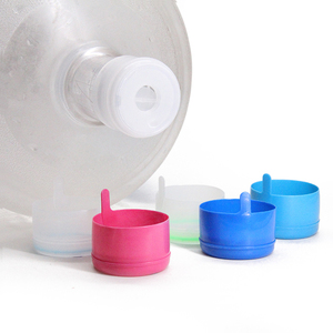 Bouchon de <span class=keywords><strong>bouteille</strong></span> en plastique de bonne qualité de <span class=keywords><strong>18</strong></span> <span class=keywords><strong>litres</strong></span>, 19 <span class=keywords><strong>litres</strong></span>, 20 <span class=keywords><strong>litres</strong></span>, couvercle de 5 gallons <span class=keywords><strong>pour</strong></span> <span class=keywords><strong>bouteille</strong></span> <span class=keywords><strong>d</strong></span>'<span class=keywords><strong>eau</strong></span> potable - Product Image 3