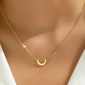 Cadena de Clavícula Simple de Acero Inoxidable para Mujer, Collares de <span class=keywords><strong>Luna</strong></span> de Lujo Ligero, Accesorios de Joyería Diaria - Product Image 1