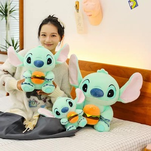 <span class=keywords><strong>Peluche</strong></span> Stitch da Collezione all'Ingrosso 30cm 40cm 50cm, Giocattoli di <span class=keywords><strong>Peluche</strong></span> Animali Imbottiti, Regalo di Compleanno per Bambini, Simpatico Pupazzo di <span class=keywords><strong>Peluche</strong></span> <span class=keywords><strong>Natalizio</strong></span> - Product Image 3