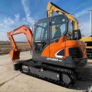 Excavatrice Doosan DX60-9C de 6 tonnes, poids opérationnel, taille mini, certifiée d'origine - Product Image 1