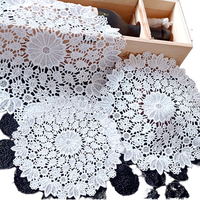 Blanc bohème Floral Crochet Table dentelle napperon Vase coussin tasse tapis ensemble décor à la maison tissu matériel tapis et tampons