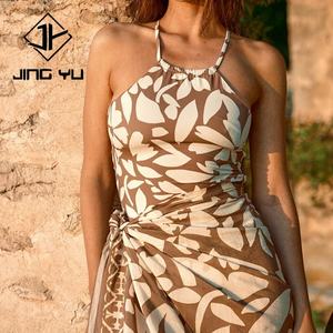 Maillots de bain à imprimé plage en gros, col halter, mode, OEM, polyester recyclé personnalisé, maillot de bain une pièce - Product Image 3