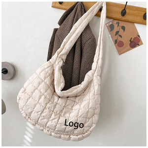 Sac fourre-tout matelassé tendance de couleur unie pour femme, sac à bandoulière léger en coton rembourré avec fermeture éclair - Product Image 6