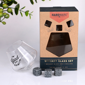 مجموعة أكواب ويسكي كلاسيكية بشعار مخصص للبيع بالجملة مع أحجار تبريد وعلبة هدايا فاخرة وأدوات بار ترويجية - Product Image 4