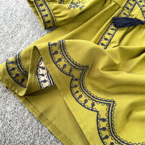 Camicia di lino con lacci ricamati in stile etnico Vintage per la nuova maglia artistica da <span class=keywords><strong>donna</strong></span> con scollo a V manica a sette quarti - Product Image 5