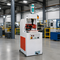Machine à façonner automatique pour bout ou talon de chaussure avec plaque chauffante et dispositif de massage pour la fabrication de chaussures